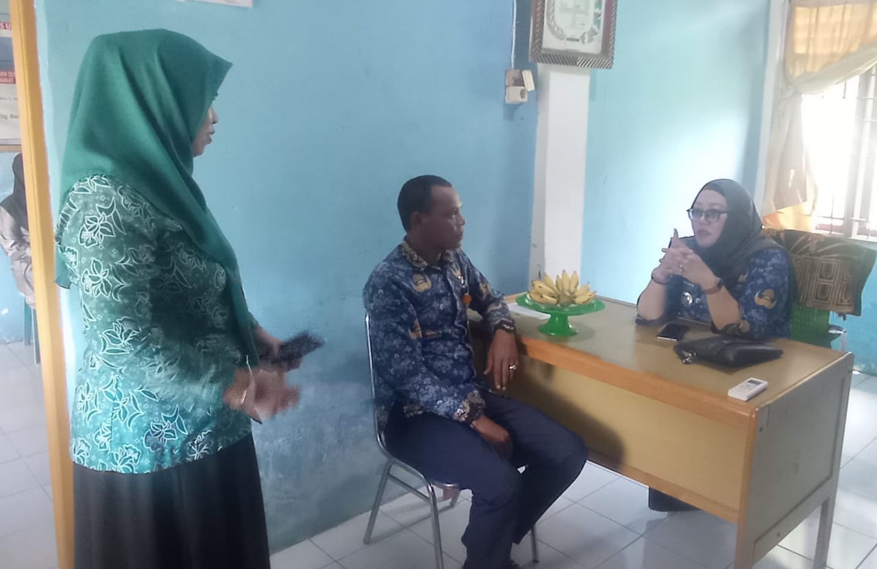Camat Pattallassang Bansuhari Said Sidak dan Berkantor di Kelurahan Bajeng, Ini Alasannya